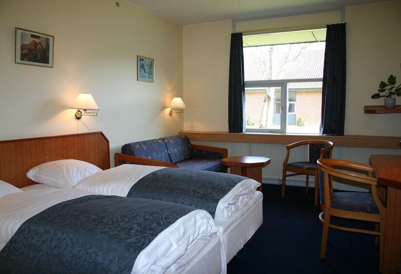 غرفة قياسية, Lynggaarden