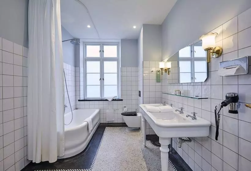 اتاق سوپریور, Randers