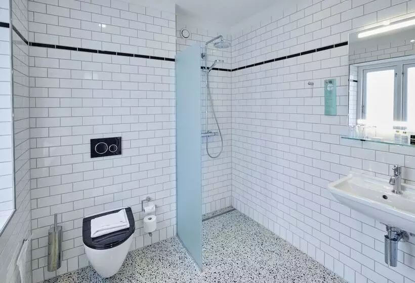 اتاق استاندارد, Randers