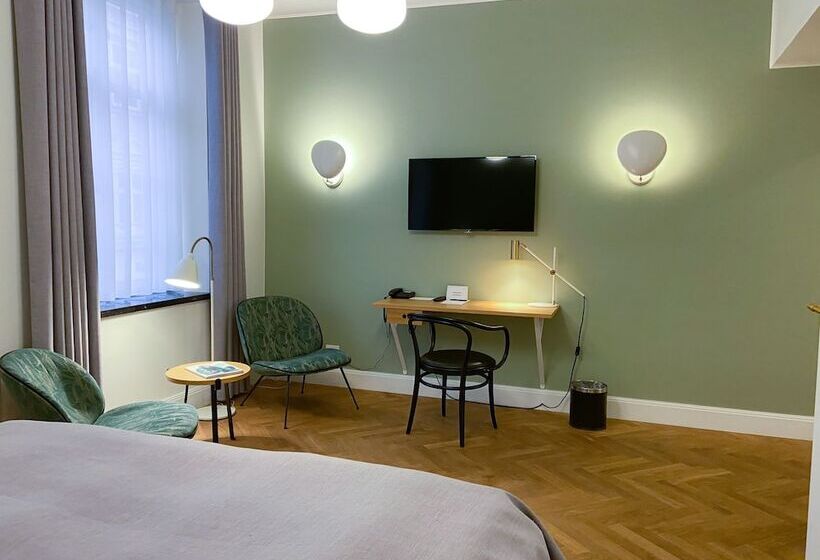 수피리어 룸, Randers