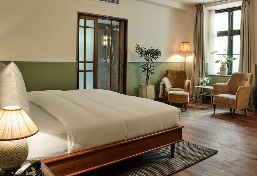 附加标准房间, Sanders