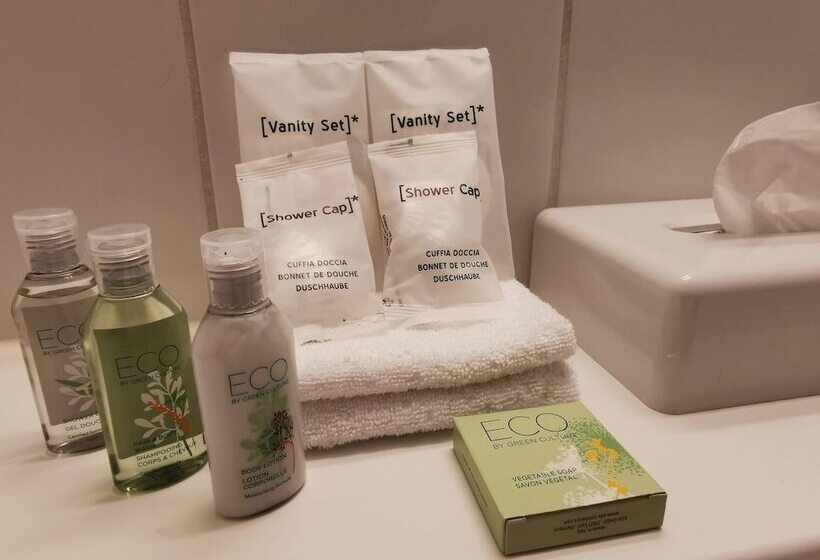 جناح جونيور, Scheelsminde