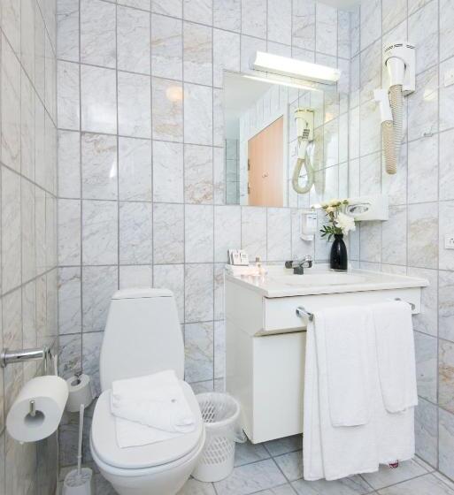 غرفة عائلية, Scheelsminde