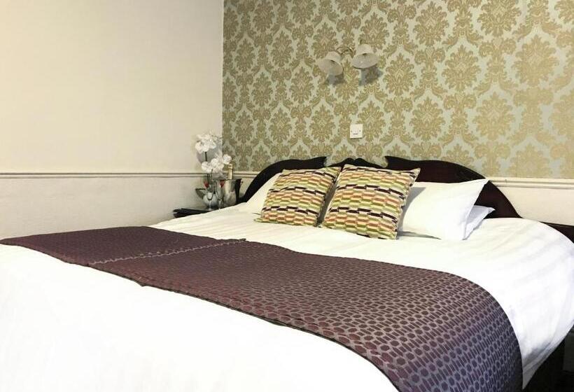 Номер Стандарт, Club House Hotel Kilkenny