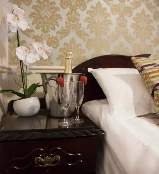 اتاق استاندارد, Club House Hotel Kilkenny