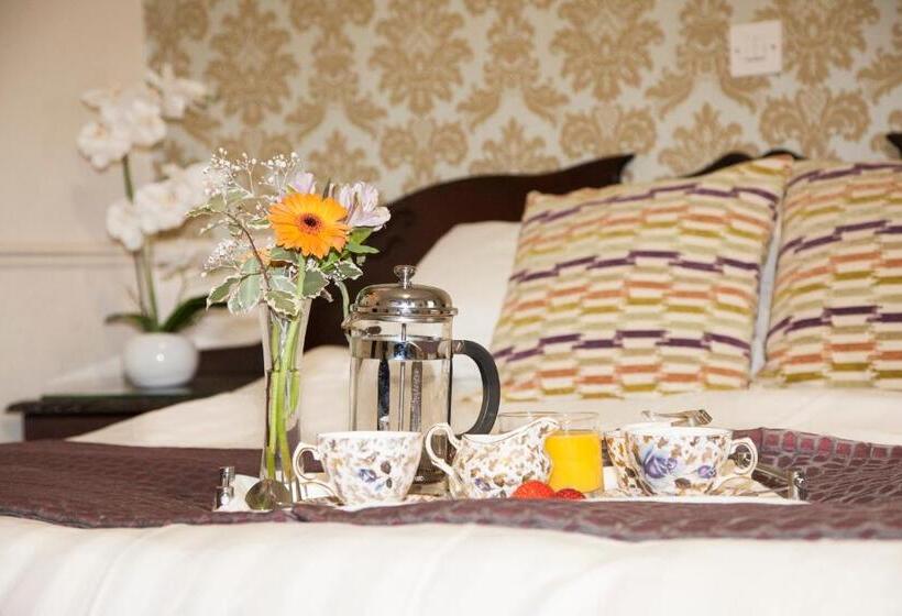 Номер Стандарт, Club House Hotel Kilkenny