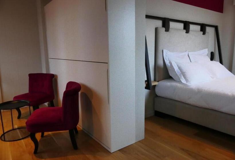 جناح عائلي, Aigle D Or  Strasbourg Nord