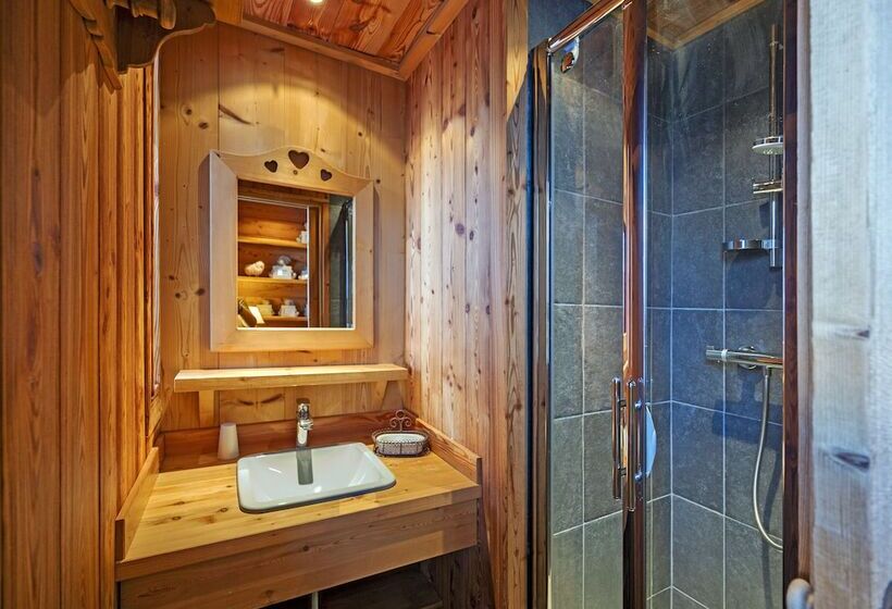 家庭间, Hôtel Au Chamois D Or By Les Etincelles