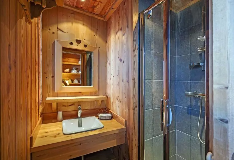ファミリールーム, Hôtel Au Chamois D Or By Les Etincelles