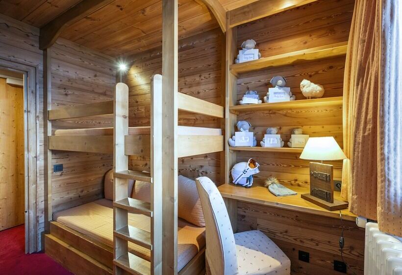 家庭间, Hôtel Au Chamois D Or By Les Etincelles