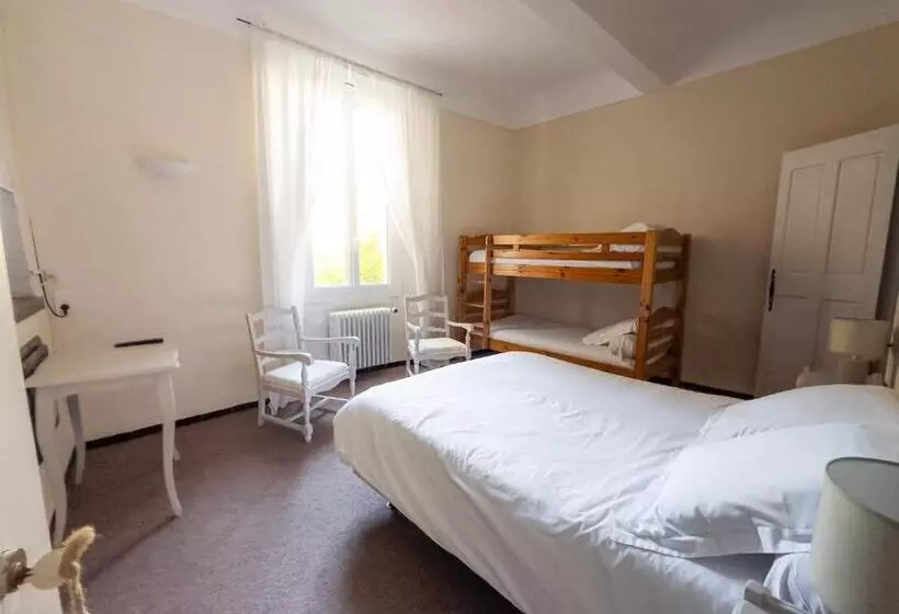 スタンダード４人部屋, Auberge De La Tour