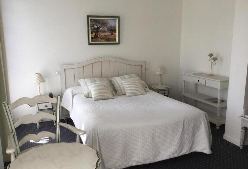 Номер Комфорт, Auberge Des Pins   Teritoria