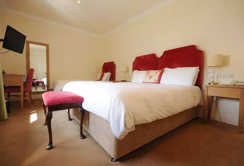 Perhehuone, Casey S Hotel Glengarriff