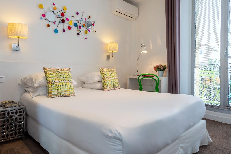 חדר סטנדרט, Yelo Lumière Powered By Sonder