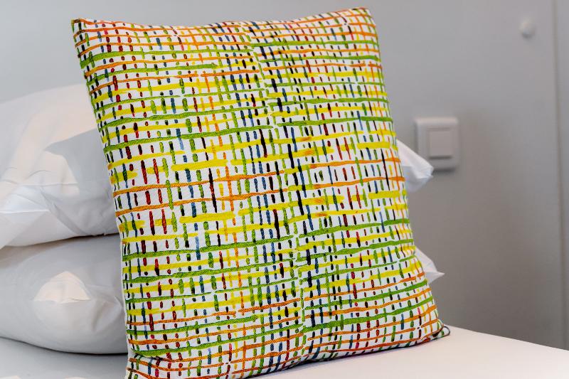 חדר סטנדרט, Yelo Lumière Powered By Sonder