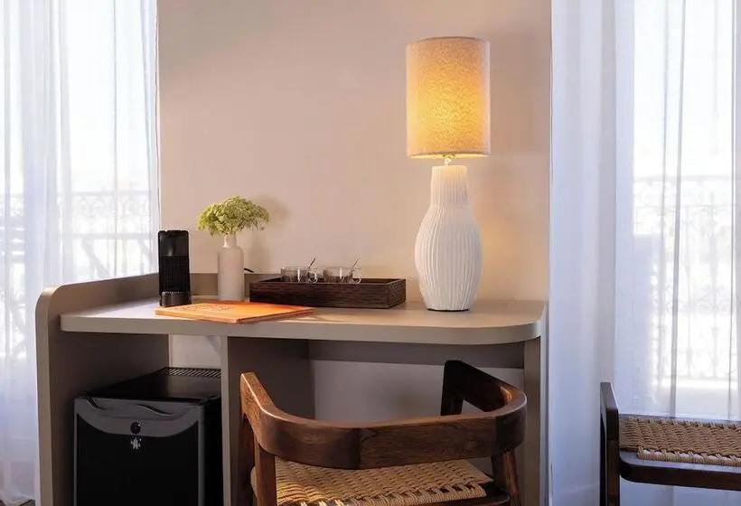 Camera Superiore con Balcone, Crisol Lumière