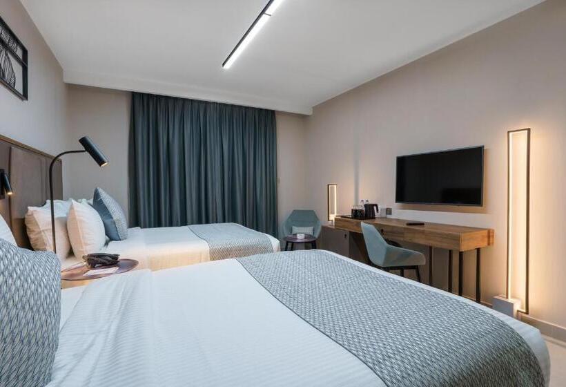 Habitación Superior Vista Ciudad, Holiday International