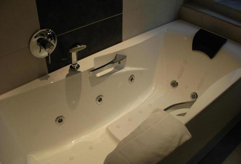 Люкс 2 Спальни, Hostellerie Au Cygne