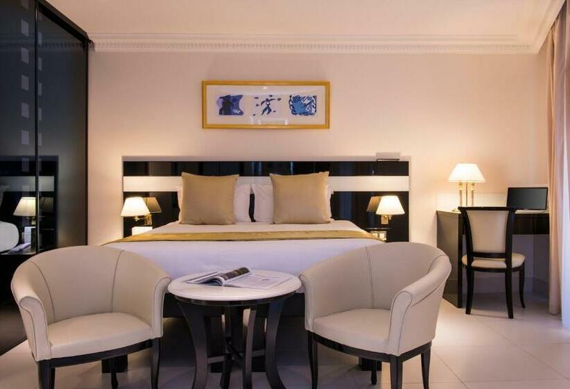 スタンダードトリプルルーム, Aston La Scala