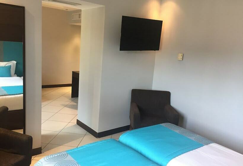 スタンダードトリプルルーム, Aston La Scala