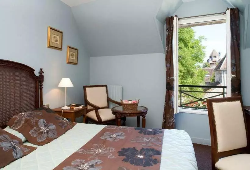 חדר סופריור, Hôtel Aux Vieux Remparts