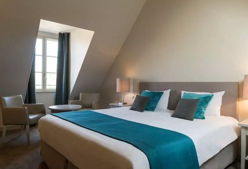 חדר דלוקס, Hôtel Aux Vieux Remparts