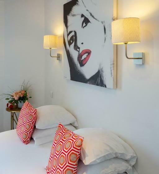 חדר סופריור, Yelo Lumière Powered By Sonder