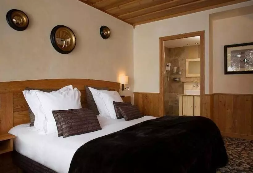メゾネットスイート, Hôtel Chalet Mounier