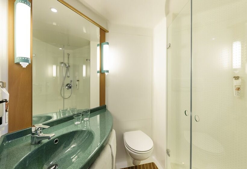 标准间带双人床, Ibis Tours Centre Gare