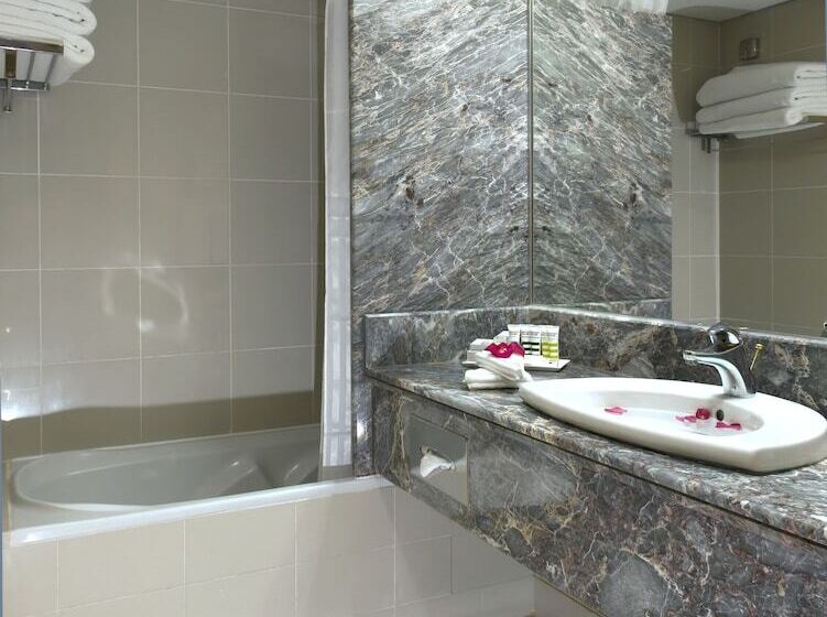 Номер Deluxe, Novel Hotel City Center