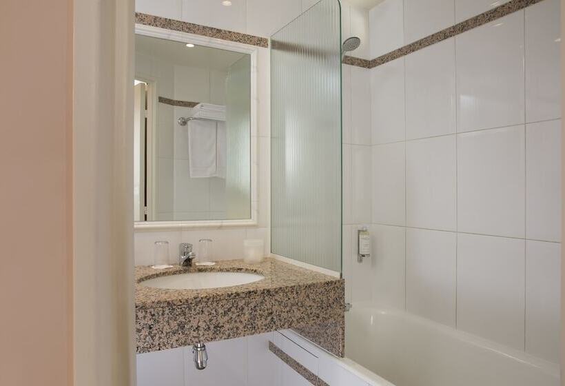 غرفة قياسية, Pastel Paris