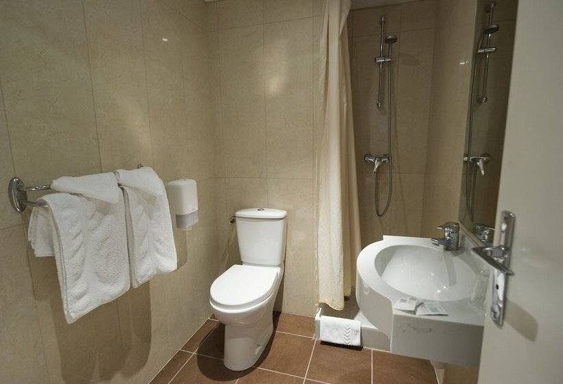Номер Стандарт, The Originals City, Hôtel Astoria Vatican, Lourdes