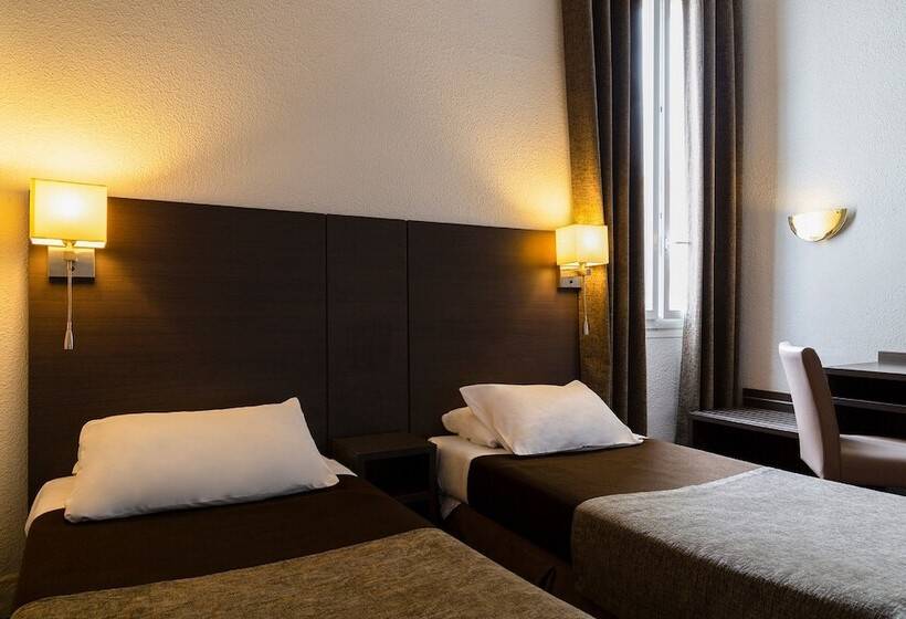 اتاق استاندارد سه نفره, The Originals City, Hôtel Astoria Vatican, Lourdes