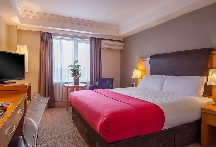 스탠다드 룸, Prince Of Wales