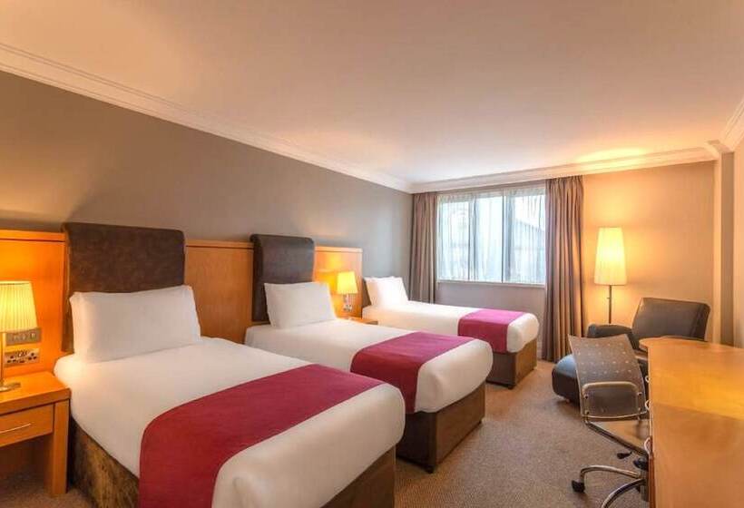 스탠다드 룸, Prince Of Wales