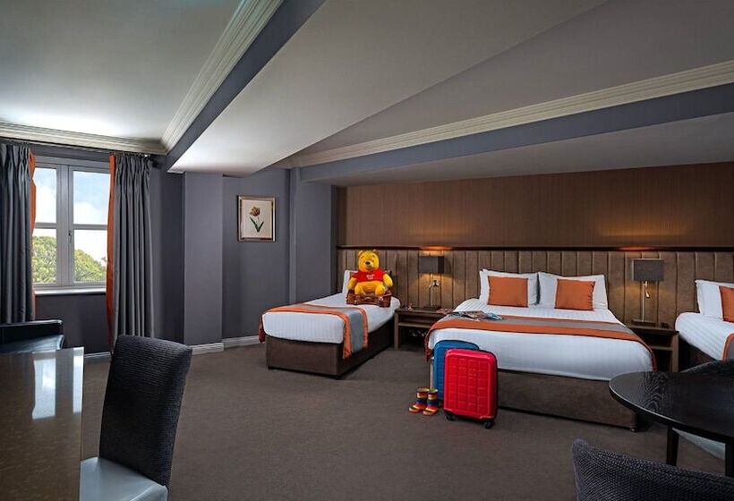 스탠다드 트리플 룸, Prince Of Wales