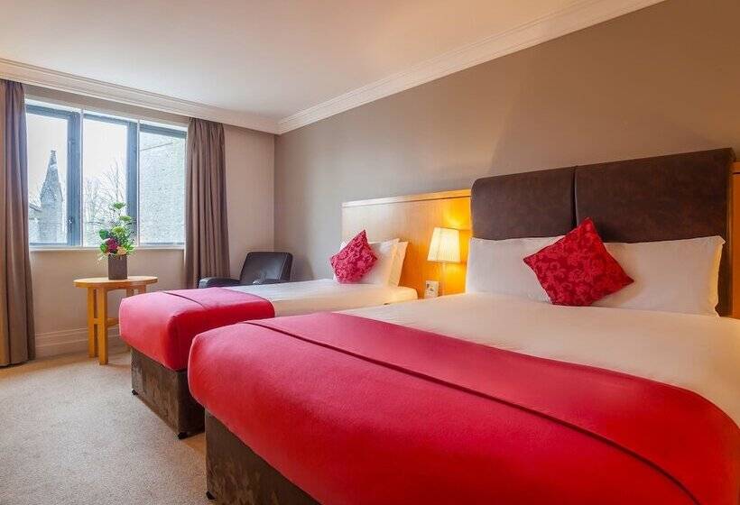 스탠다드 트리플 룸, Prince Of Wales