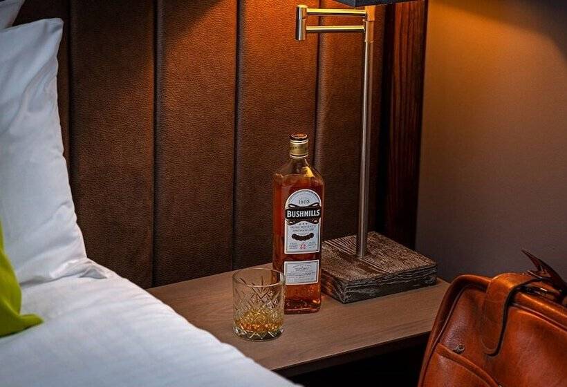 스탠다드 룸, Prince Of Wales