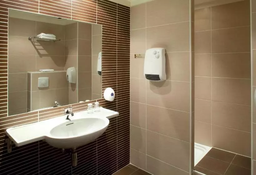 اتاق استاندارد, Cit Hotel Criden