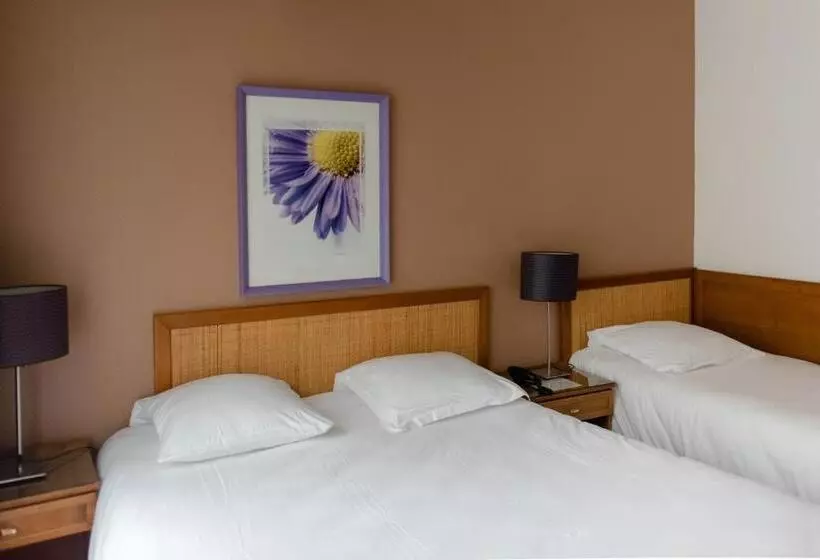 اتاق استاندارد سه نفره, Cit Hotel Criden