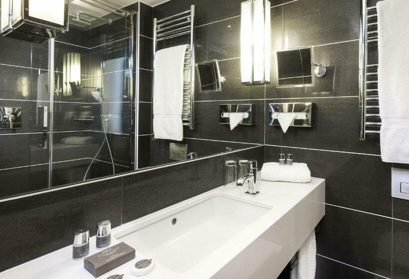 Chambre Standard, Balmoral Champselysees