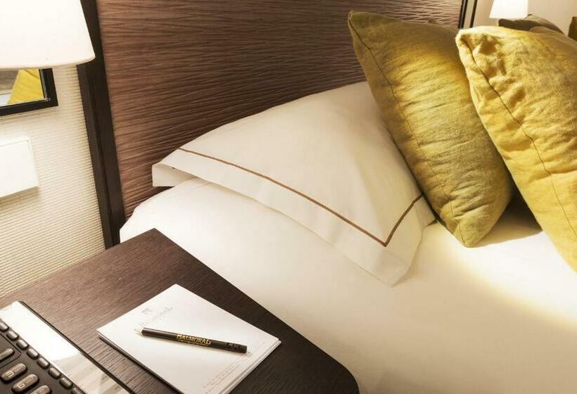 Chambre Standard, Balmoral Champselysees