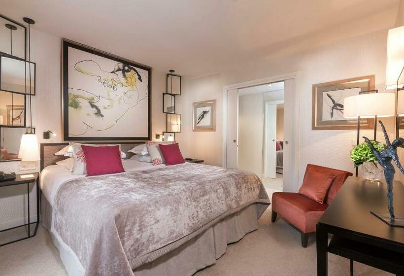 Chambre Supérieure, Balmoral Champselysees