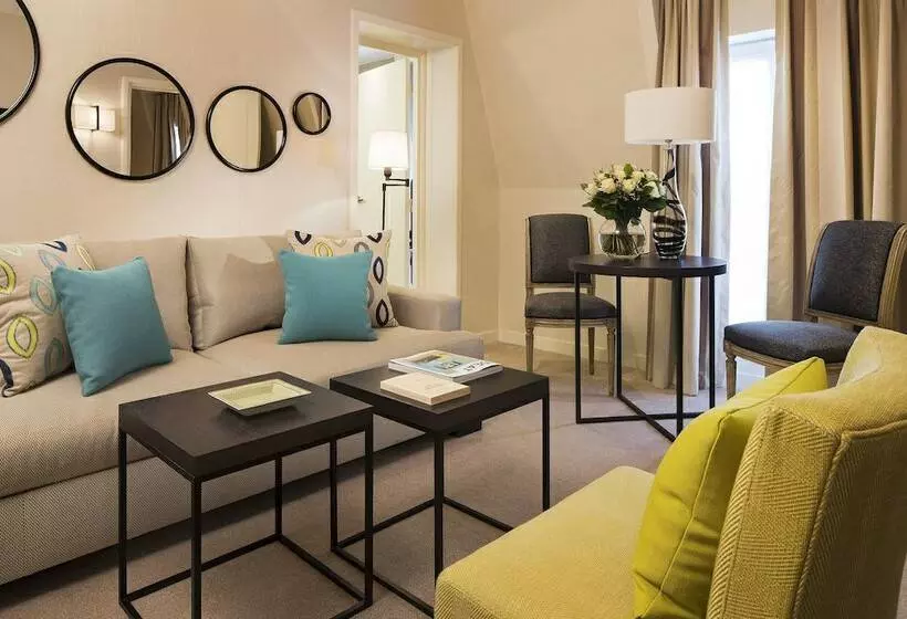 スイート, Balmoral Champselysees