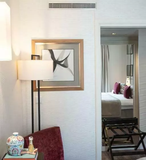 デラックススイート, Balmoral Champselysees