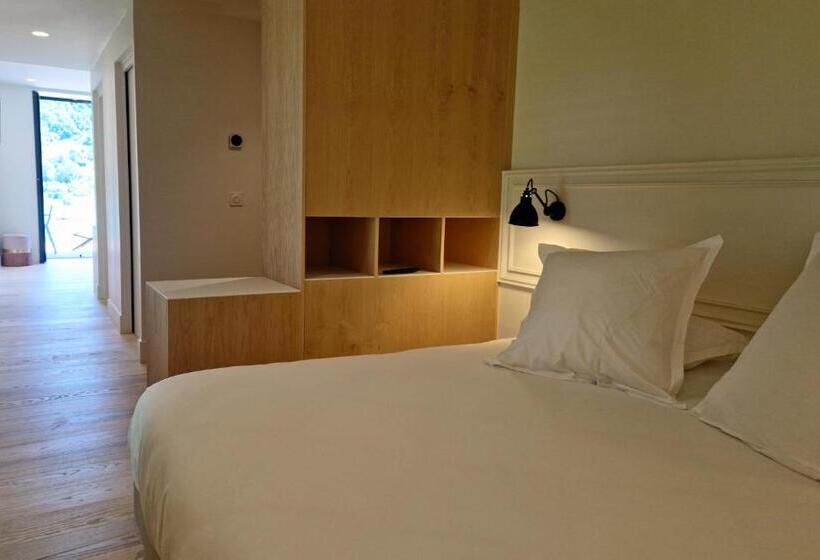 סוויטת ג'וניור עם טרסה, Beau Rivage