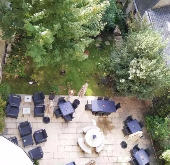 اتاق راحتی, Best Western Central