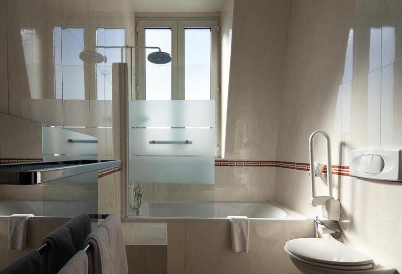 Quarto Familiar, Best Western Central