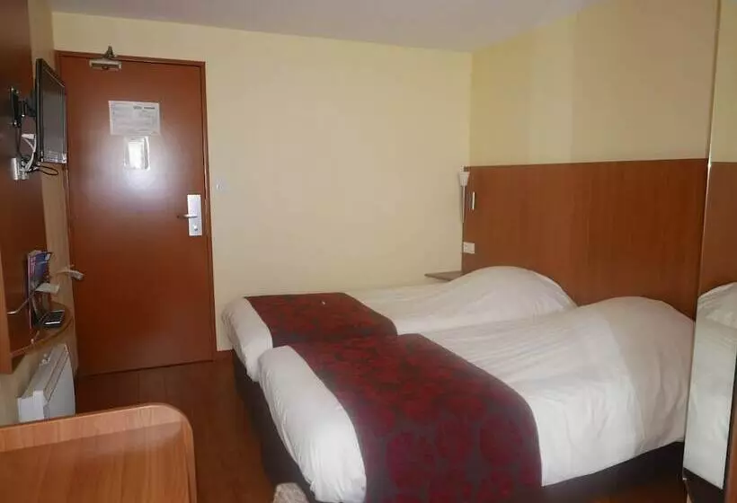 اتاق استاندارد چهار تخته, Brit Hotel Poitiers Beaulieu