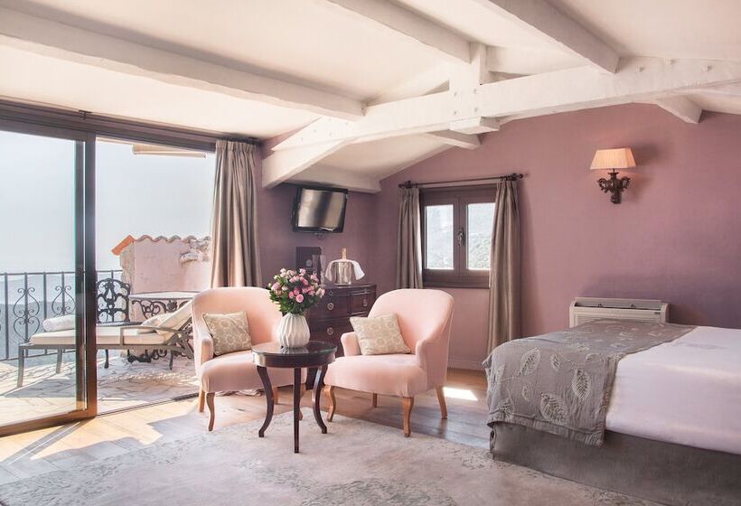 جناح جونيور, Chateau Eza